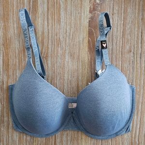 NWT Victoria's Secret 32DDD Tshirt Bra